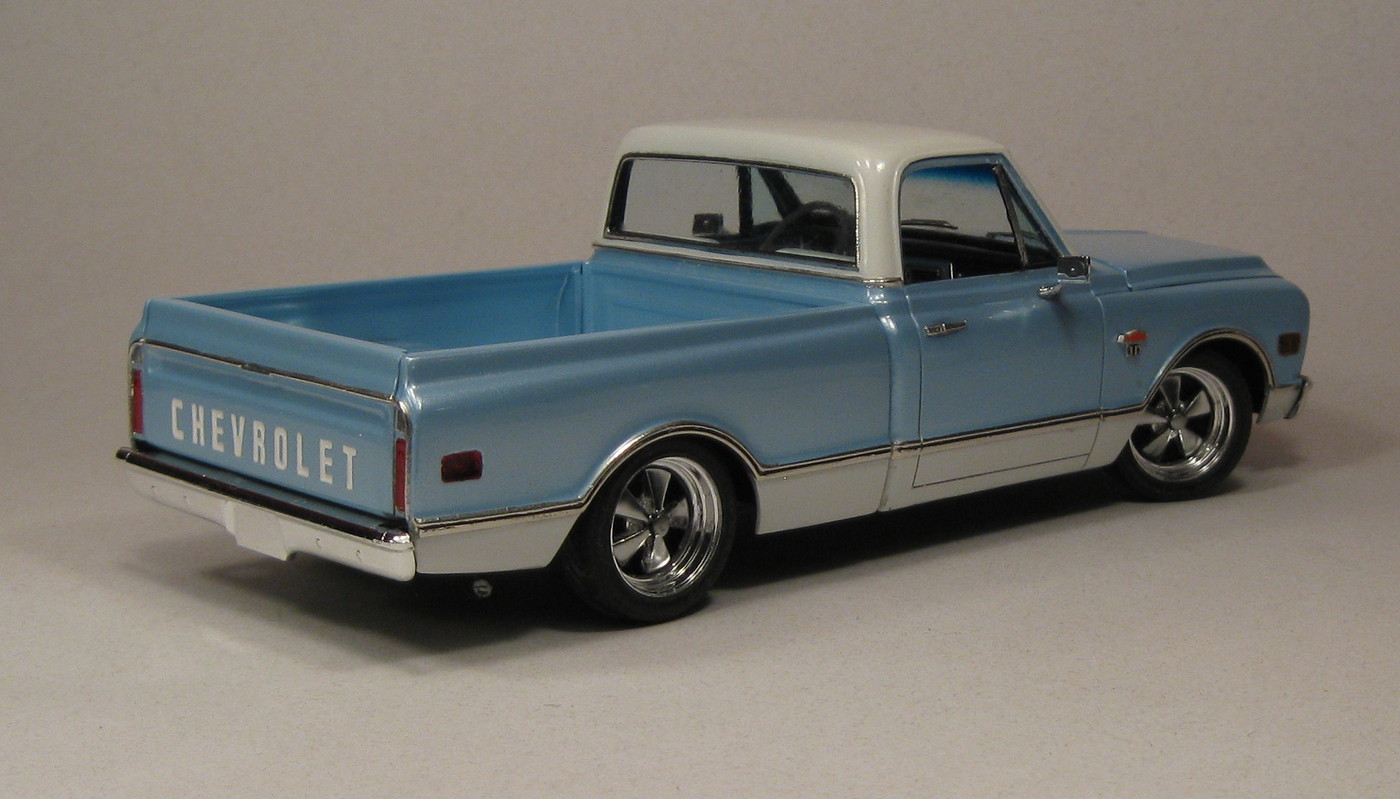 amt 1972 chevy fleetside pickup